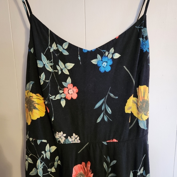 Old Navy Black Floral A-Line Mini Dress Sleeveless Smocked Boho Beach Vacation - Picture 3 of 8